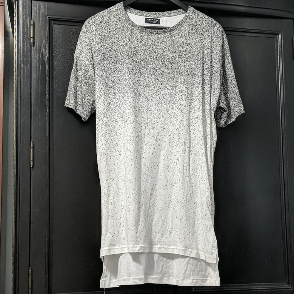 Zara Men White black tee